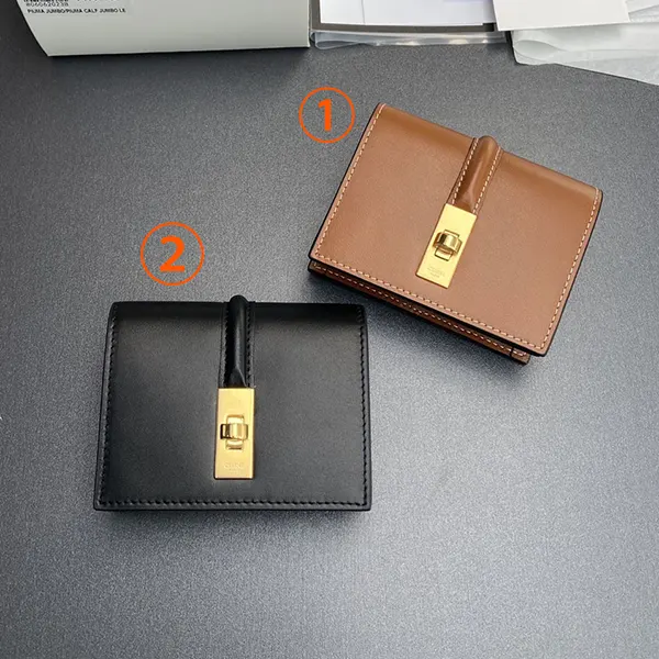 使い勝手良し セリーヌ n級品 フラップ付きカードホルダー 16 Ceb64938