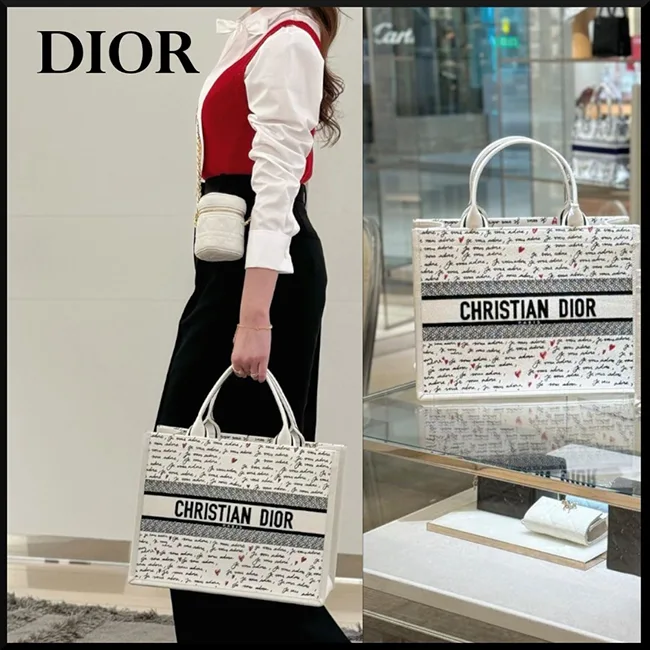 ディオール Book Tote バッグ n級品 ミディアム M1324CZBX_M933