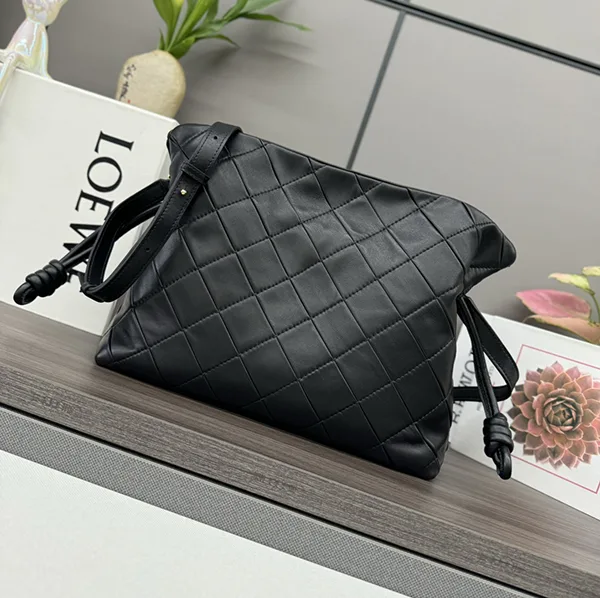 定番 ロエベ フラメンコクラッチ パチモン レザー ショルダーバッグ ブラック lox86305