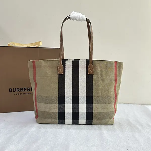 ブティック♪バーバリー キャンバスチェック 偽物 トート Bay21265
