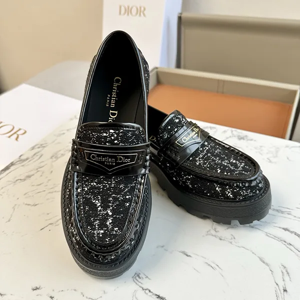 【上品オシャレ♡】ディオール Boy プラットフォーム ローファー 偽物 deg71478