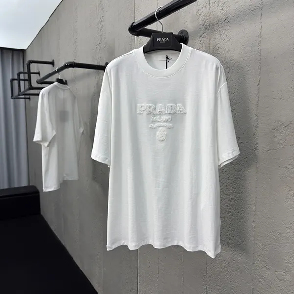 プラダ エンブロイダリー ジャージー Tシャツ 偽物 puc81515