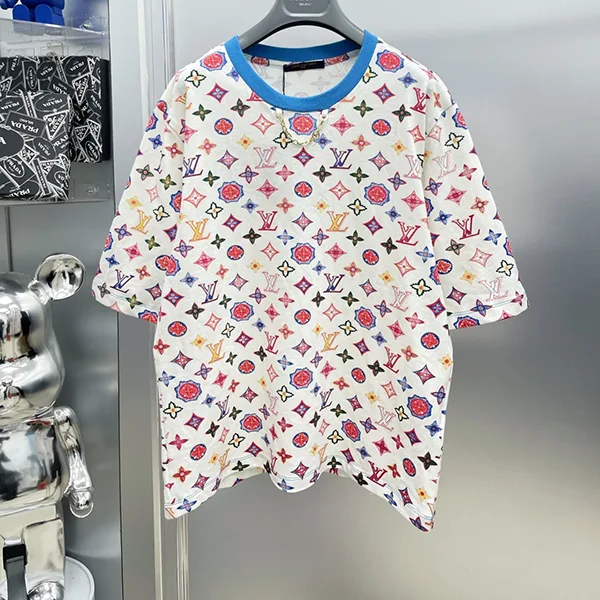 入手困難【SS25・モノグラム】ルイヴィトン レインボーカラーTシャツ コピー 1AGSMS