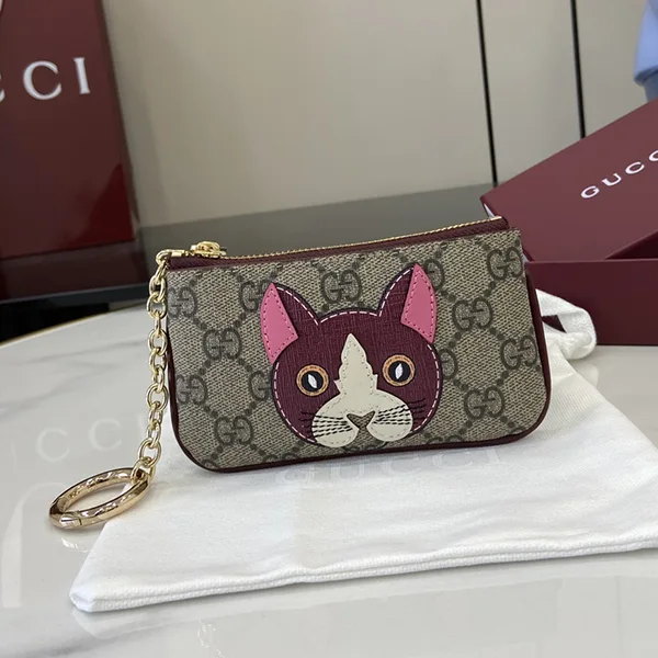 25絶対欲しい！グッチ　ドッグ ディテール GG キーケース 偽物 818768