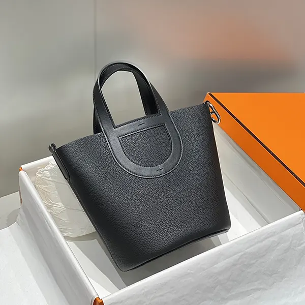 ＊入手困難＊大人気＊エルメス インザループ 18バッグ 偽物  H084274CCAC