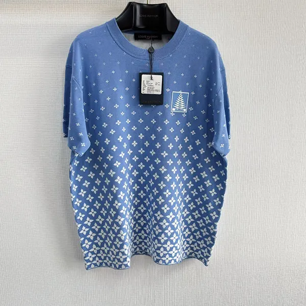 【雪のモチーフ☆カッコイイ☆お洒落】ルイヴィトン コピー LV ファーツリー ニットコットンTシャツ 1agjui
