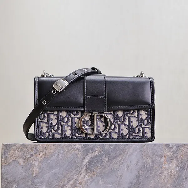優雅で気品溢れる♪【ディオール】30 Montaigne East-West バッグ 偽物 m9334pdds