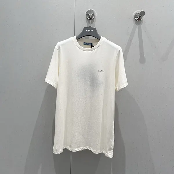 人気 プラダ コットン Tシャツ スーパーコピー puv01868