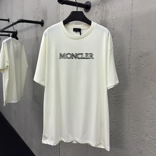 素敵な モンクレール Tシャツ 偽物 半袖 ロゴ moy06992
