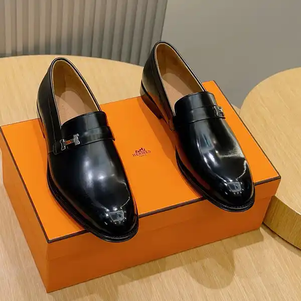 大人かっこいい♪エルメス Mocassins Julio ローファー 偽物 ロゴ H242845