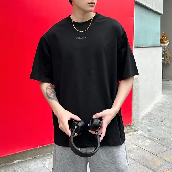 超希少！プラダ n級品トライアングルロゴ Tシャツ puc06934