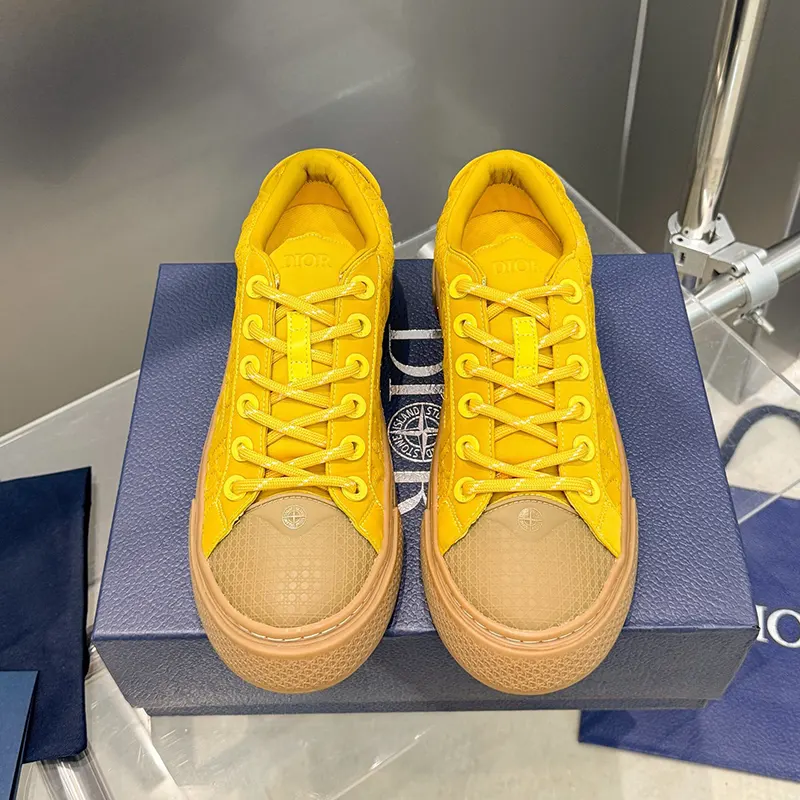 目を惹くカラーディオール AND STONE ISLAND B33 スニーカー スーパーコピー ded93377