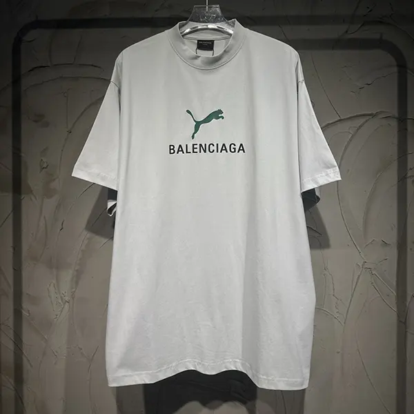 バレンシアガ Puma コピー オーバーサイズ Tシャツ bal95900