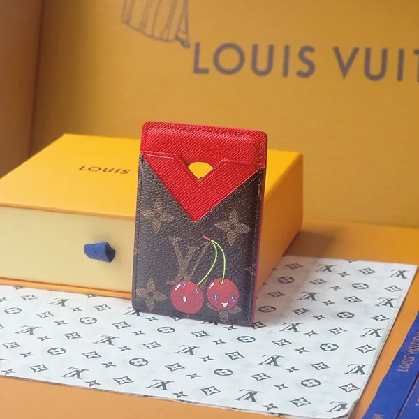 村上隆コラボ【ルイヴィトン】LV×TM ポルトカルトマグネット M14562