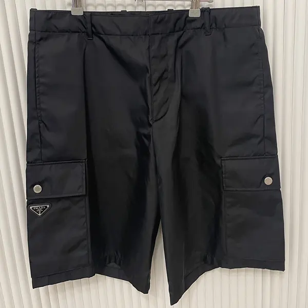 【即発】プラダ Re-Nylon リナイロン カーゴハーフパンツ SPH244